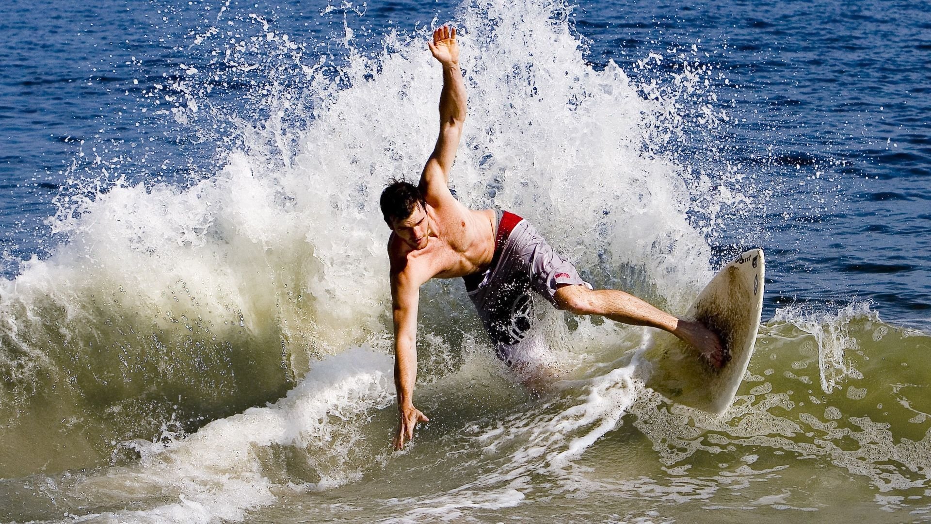 土耳其强行终结莱比锡红牛，帕尔默在东决关键战接管比赛