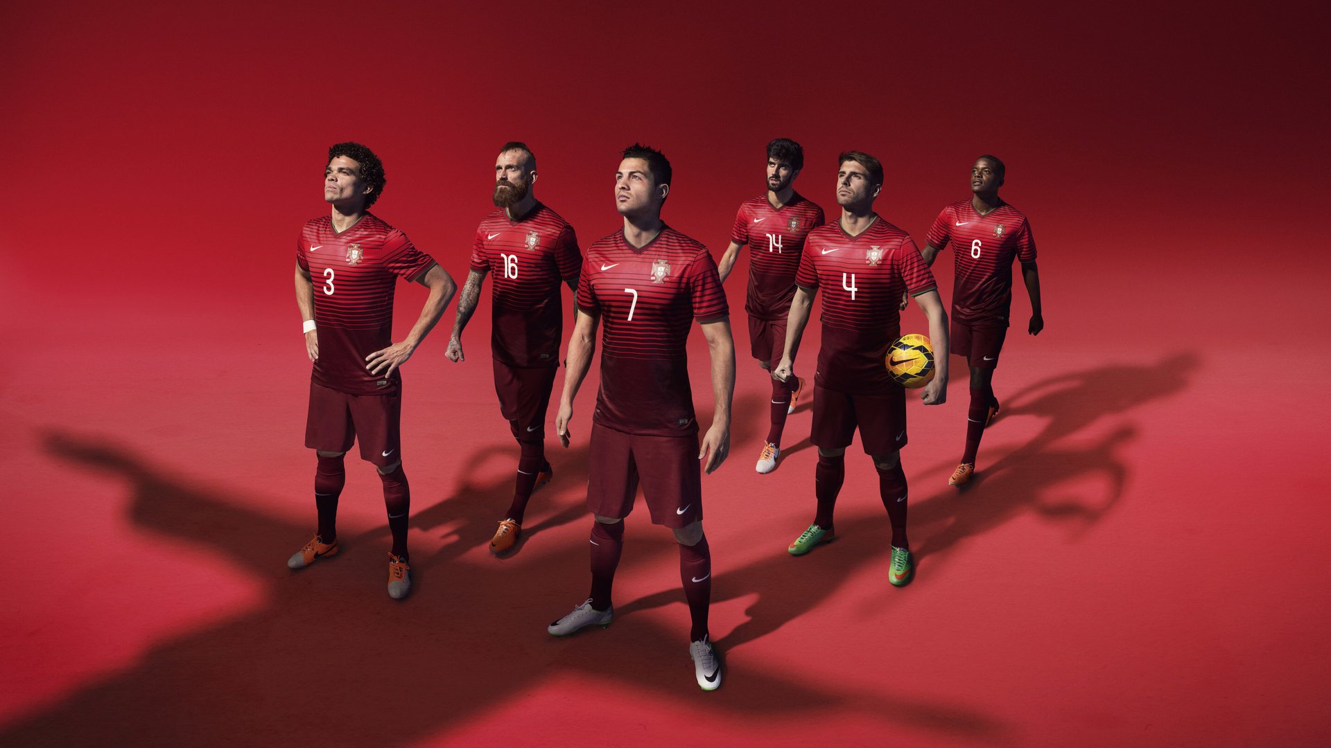 欧联杯决赛，罗马击败勒沃库森，苏亚雷斯统治全场